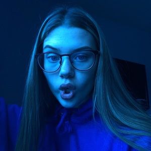 Meet your Posher, Liv